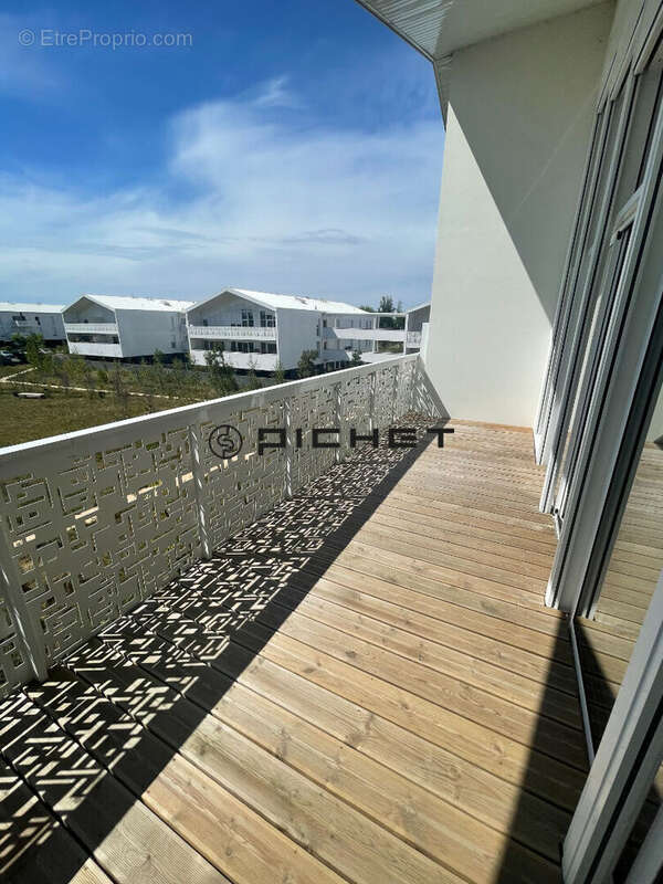 Appartement à VILLENAVE-D'ORNON