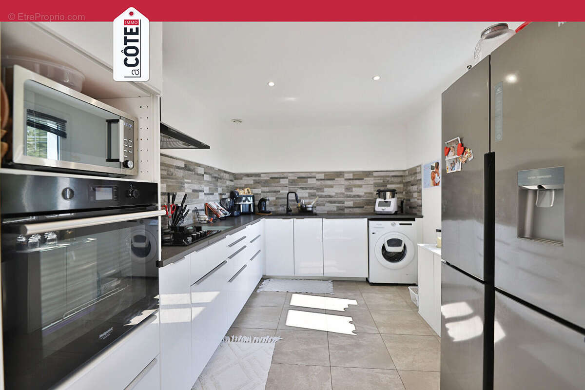 Appartement à LE ROVE