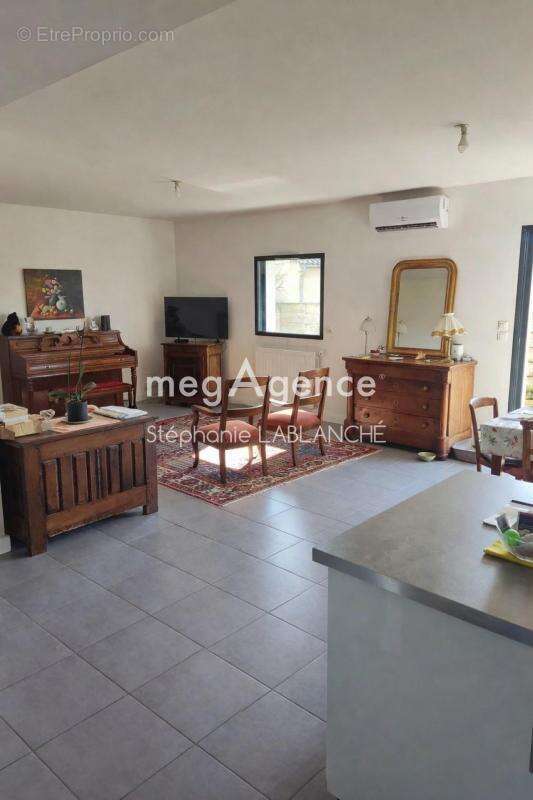 Maison à CASTELGINEST