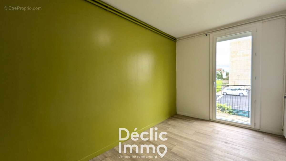 Pavillon 107m² Ruelle sur Touvre - photo 7