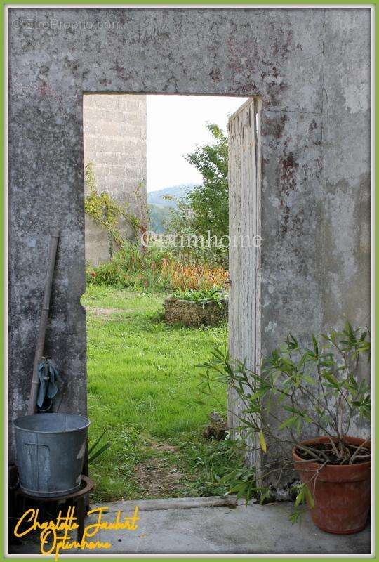 ensemble de 2 maisons en pierre + grand terrain - photo 21