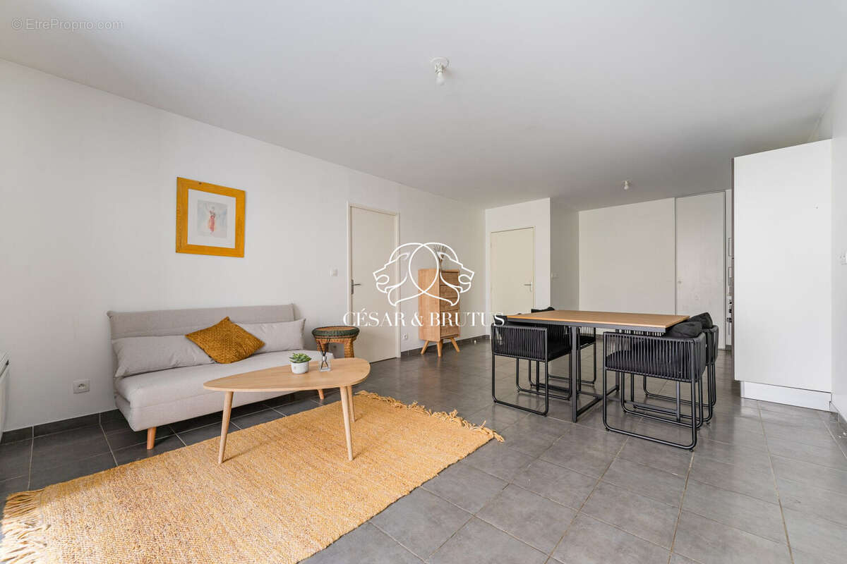 Appartement à TASSIN-LA-DEMI-LUNE