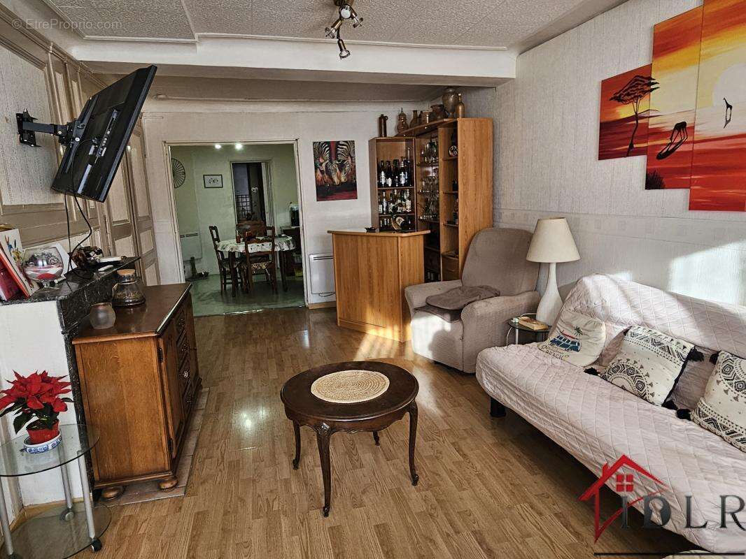 Appartement à WASSY