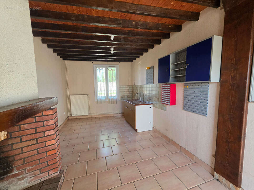 Maison à CREVECOEUR-LE-GRAND