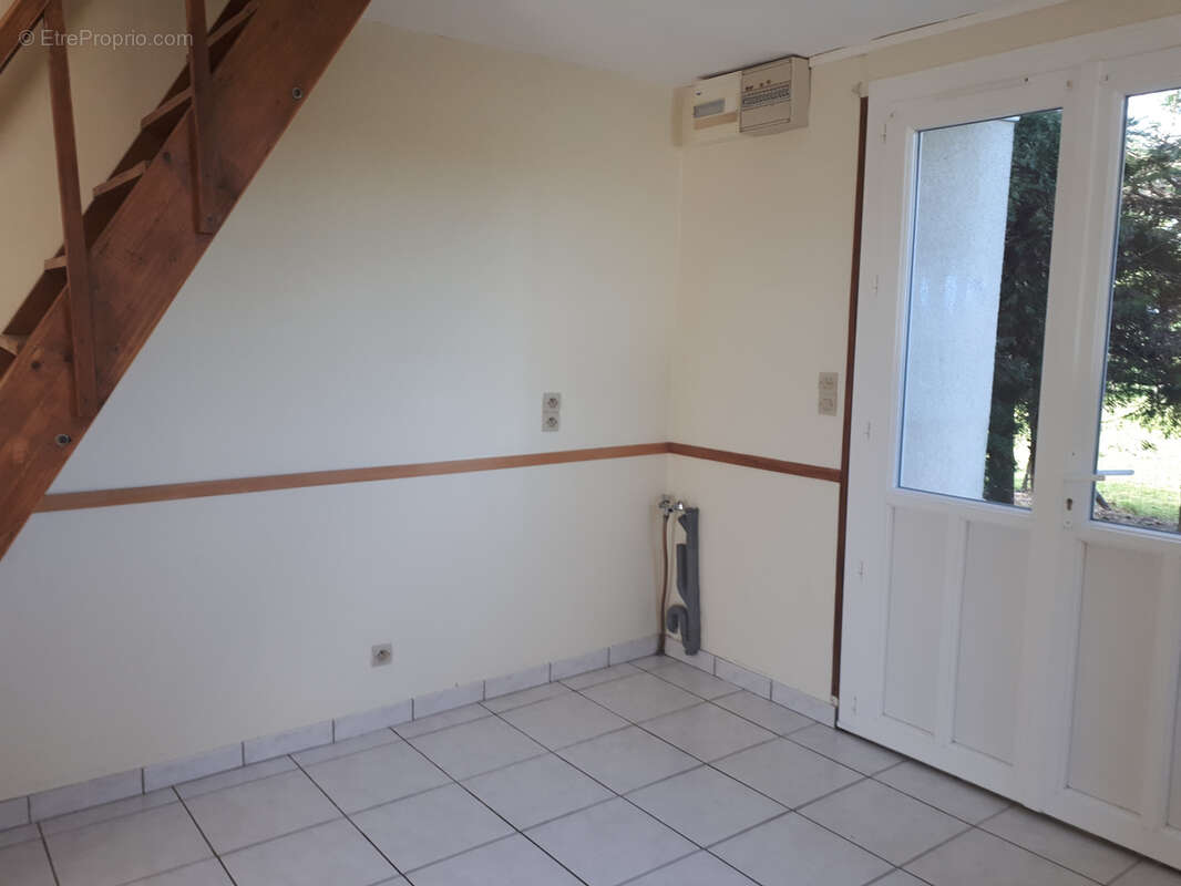 Maison à DANGE-SAINT-ROMAIN