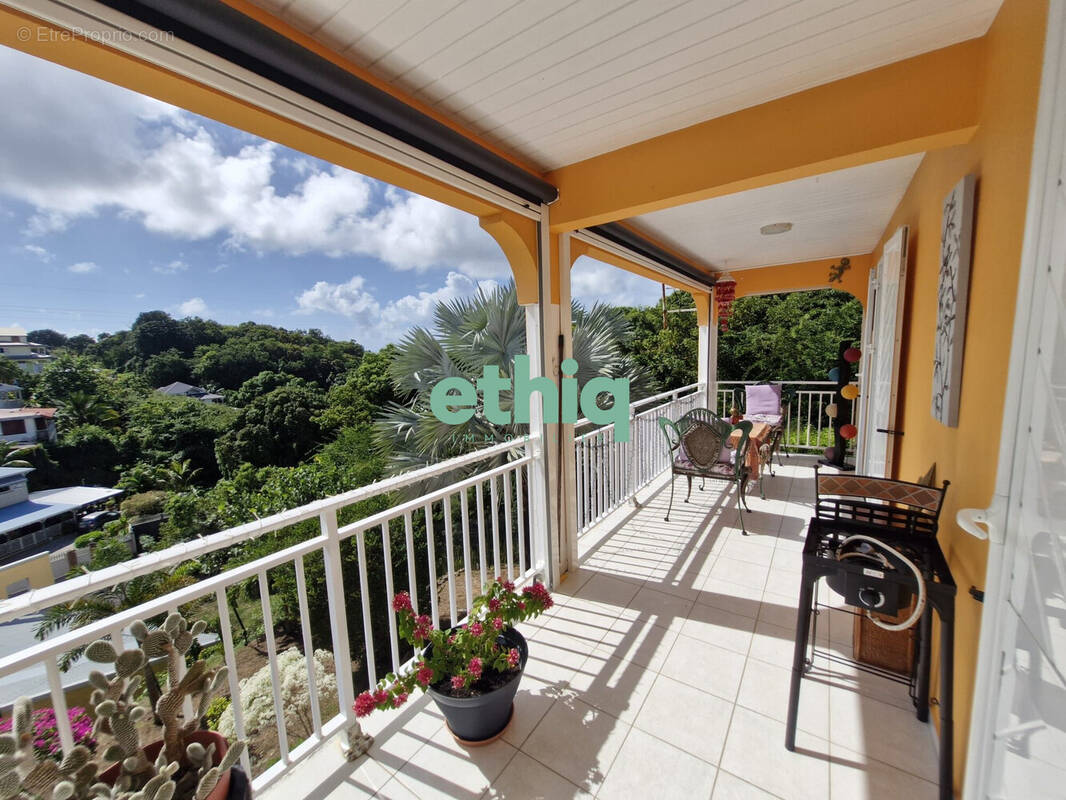 Maison à SAINTE-ANNE