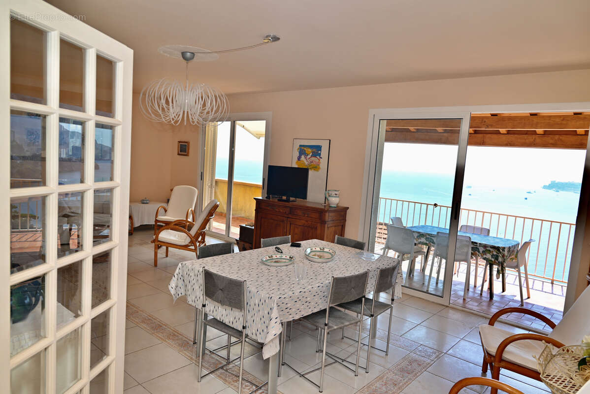 Appartement à ROQUEBRUNE-CAP-MARTIN