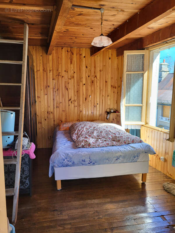Maison de bourg avec cour. - photo 10