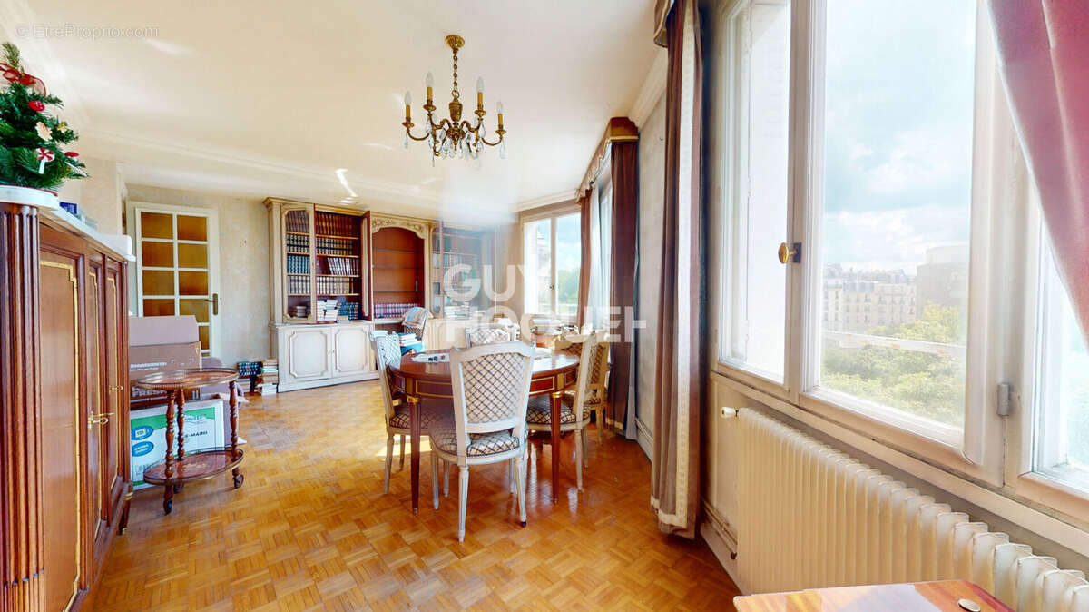 Appartement à PARIS-20E