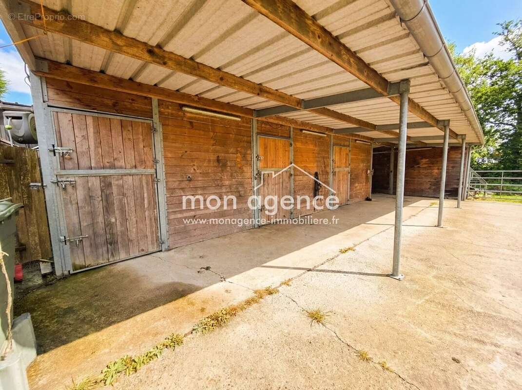 Maison à NEUFCHATEL-EN-BRAY