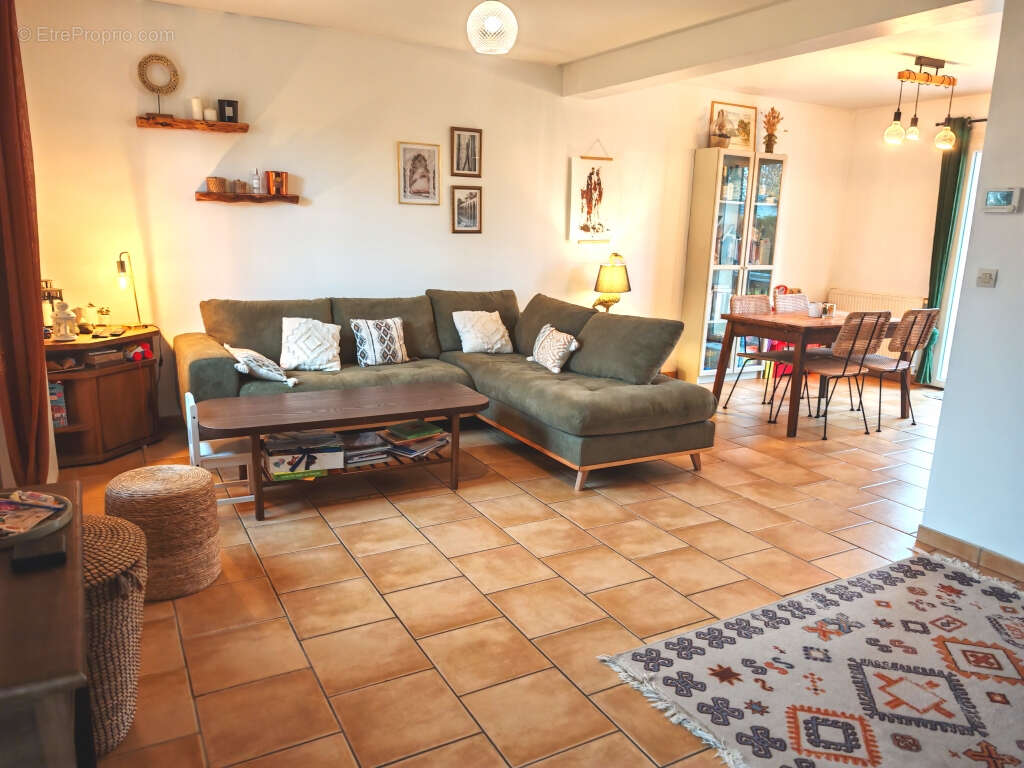 Maison à FLEURY-SUR-ORNE