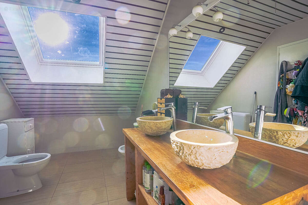 Maison à ALLONZIER-LA-CAILLE