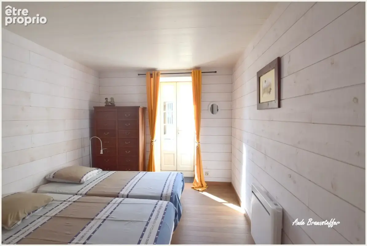Maison à vendre 5 pièces SAINT CLEMENT DES BALEINES (17), 3 chambres, belle réception - photo 10