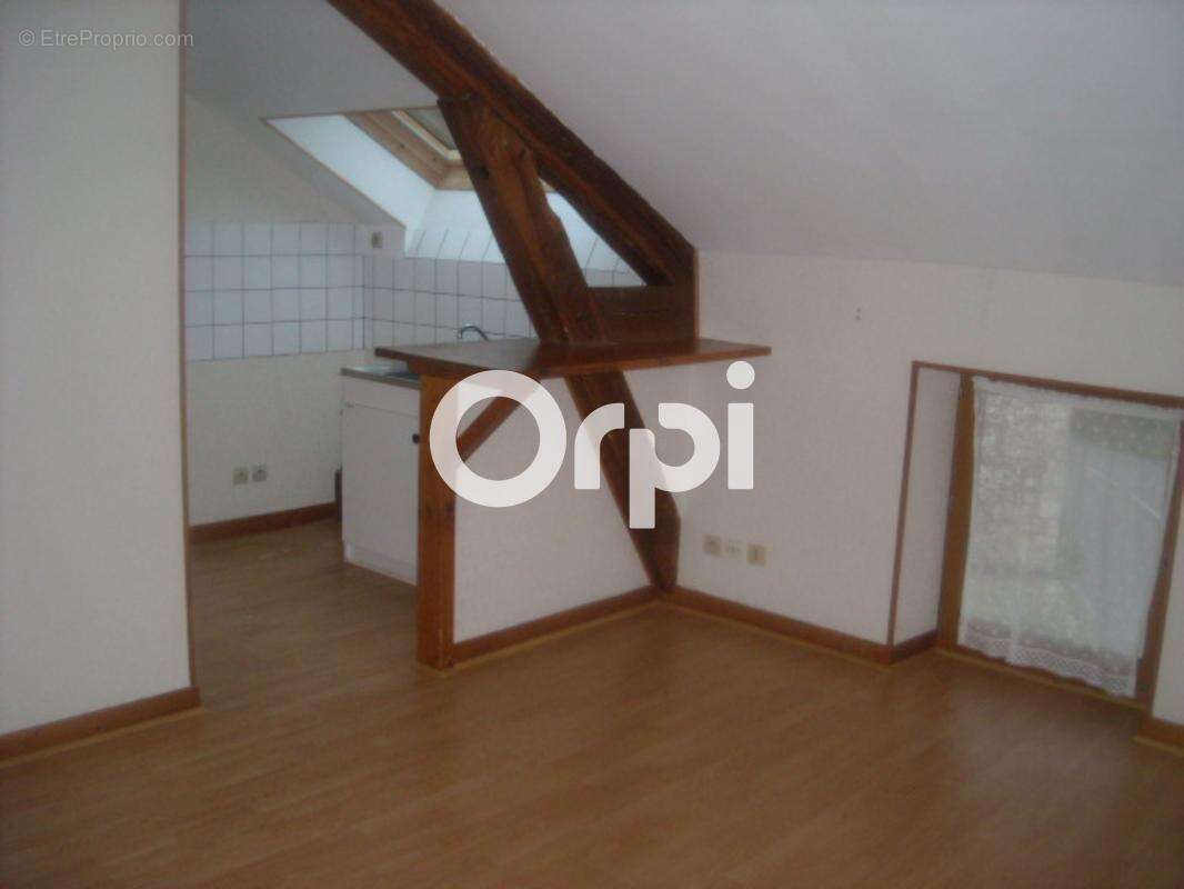 Maison à SAINT-JULIEN-DE-RAZ