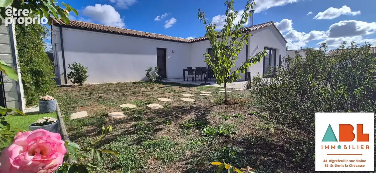 Maison à MONTAIGU