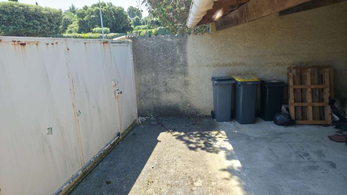30400 villeneuve les avignon, villa de 163 m² avec 5 chambres sur 743 m² se terrain clos - photo 6