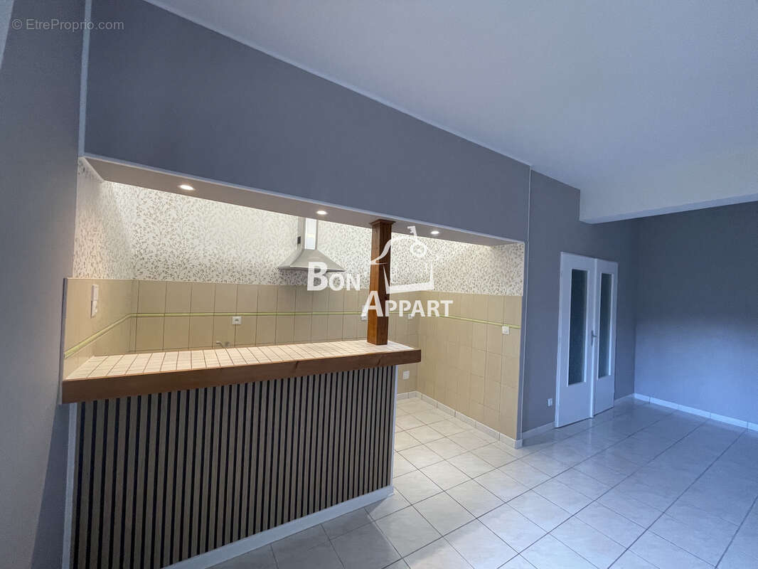 Appartement F2 avec entrée individuelle, garage et cellier   Centre de Rombas - photo 6