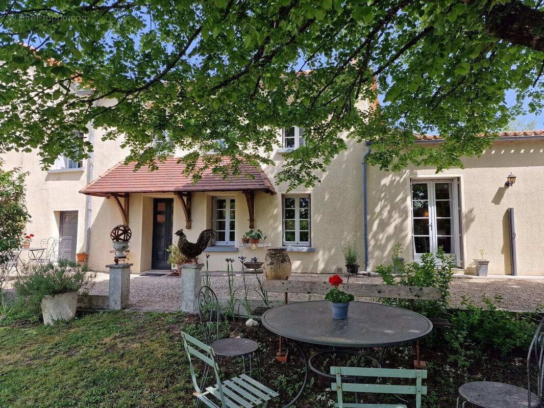 Appartement à SIGOULES