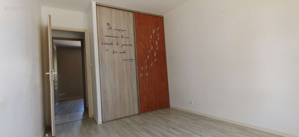 À vendre à Saint-Michel-Chef-Chef (44) : maison de plain pied 4 pièces avec 3 chambres et un garage - photo 10