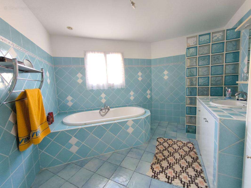 Maison à VILLETELLE