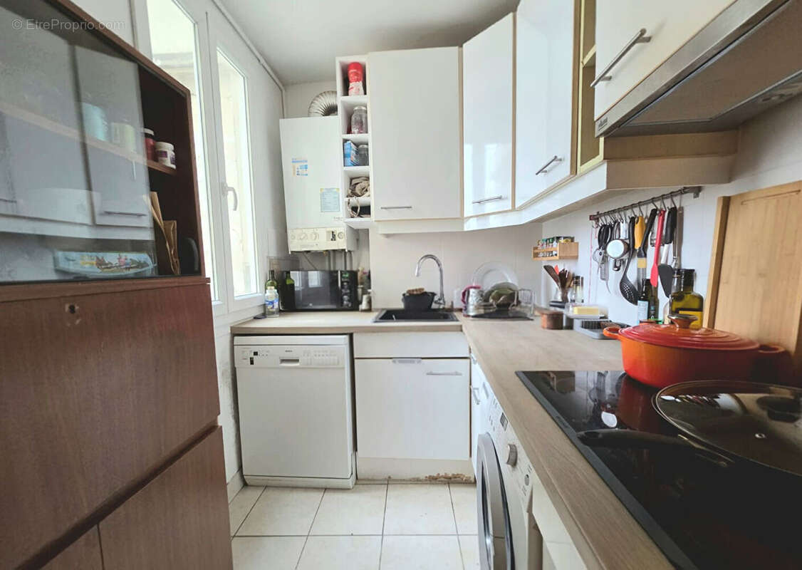 Appartement à PARIS-11E