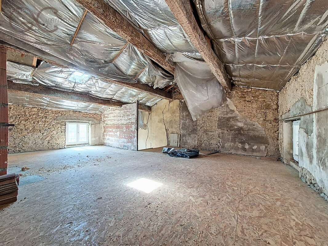 Maison à SAINT-CHINIAN