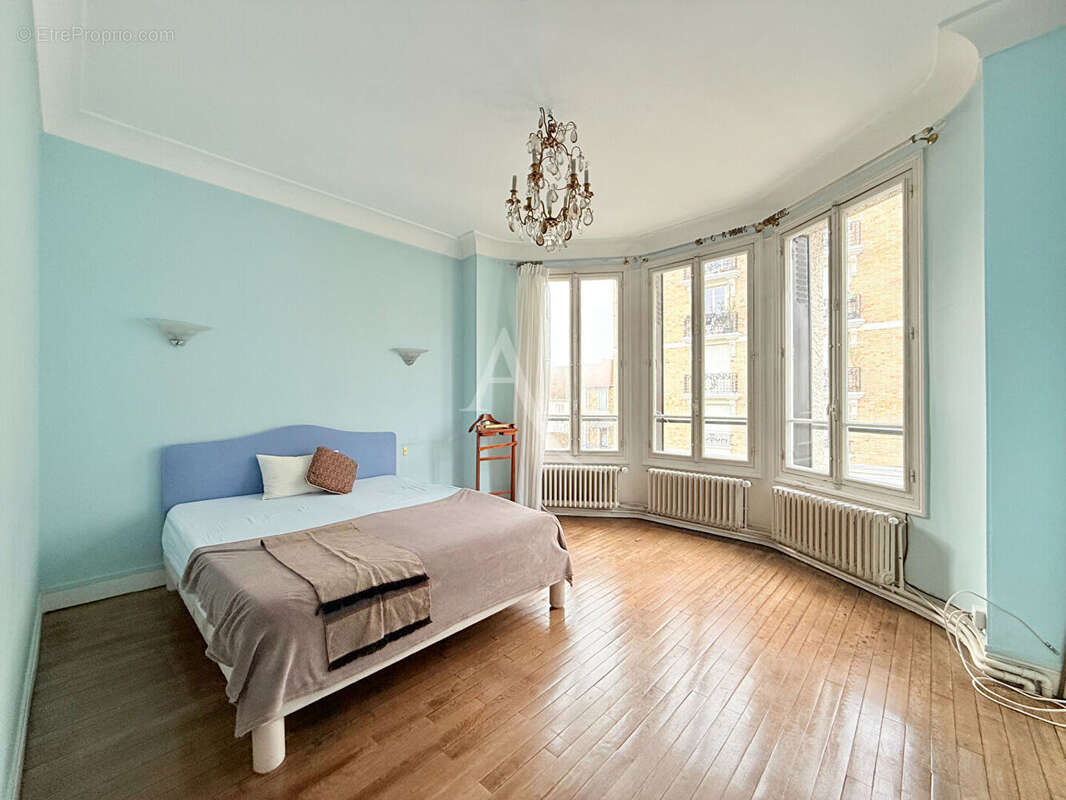 Maison à LE PERREUX-SUR-MARNE