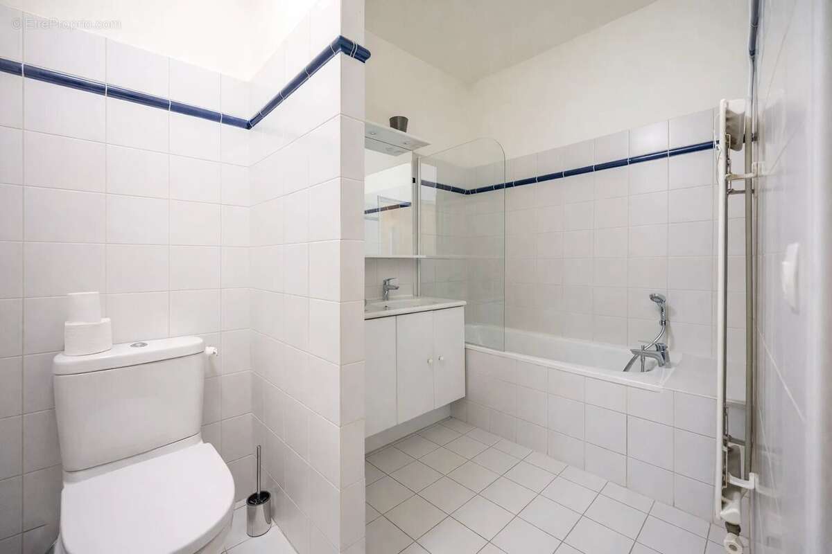 Appartement à PARIS-7E