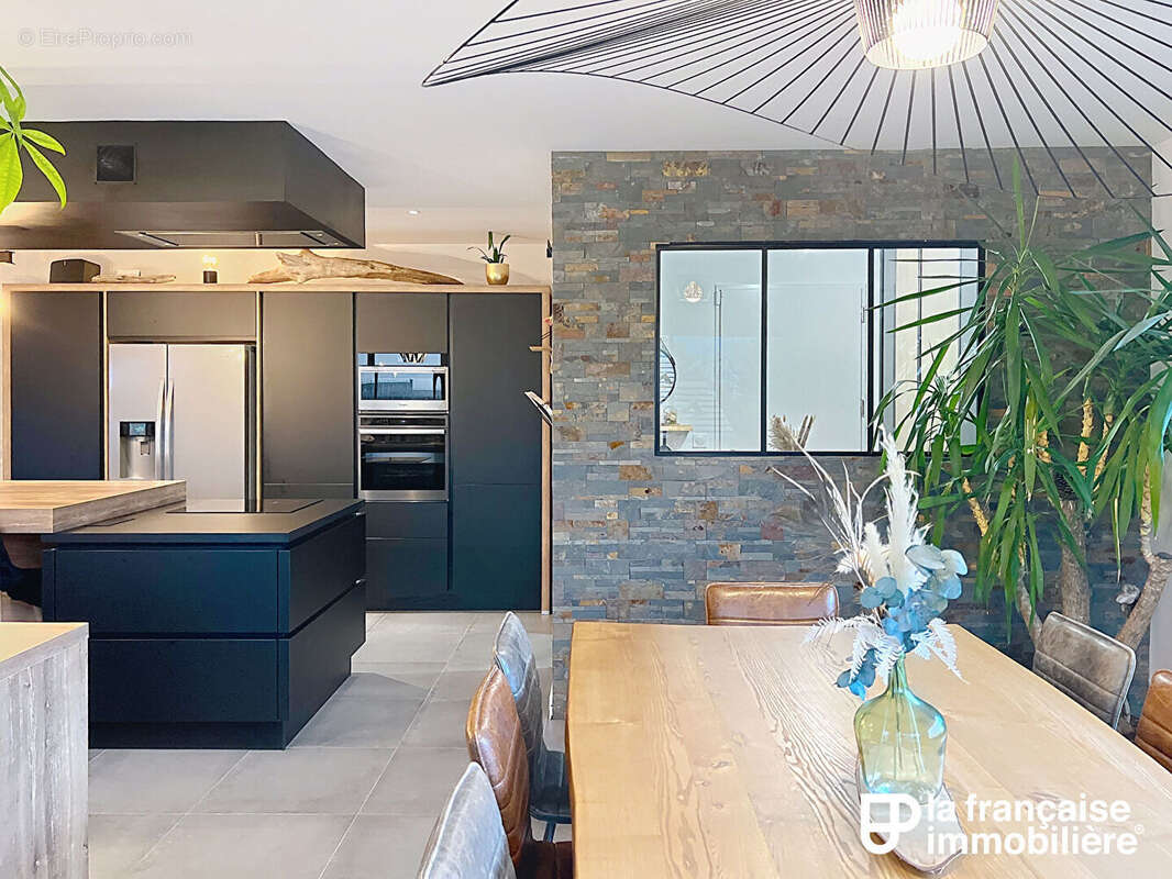 Maison à SAINT-GILLES