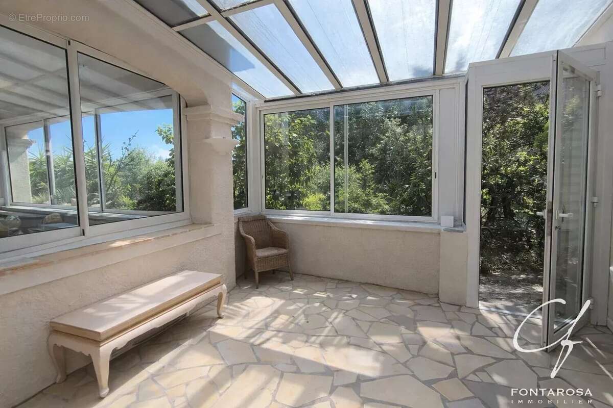 Maison à FREJUS