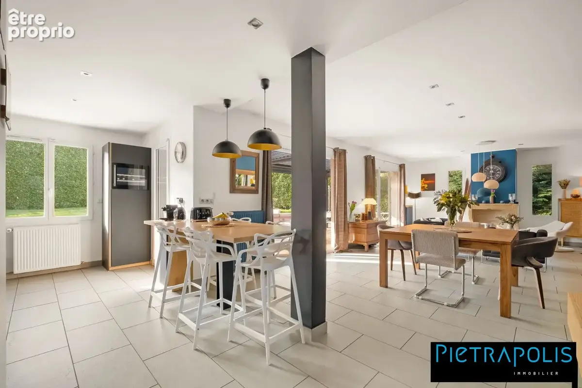 Maison 226 m² à Dardilly  - photo 8