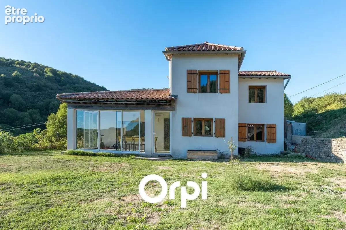 Photo Maison à Gourdon au prix de 270 000€