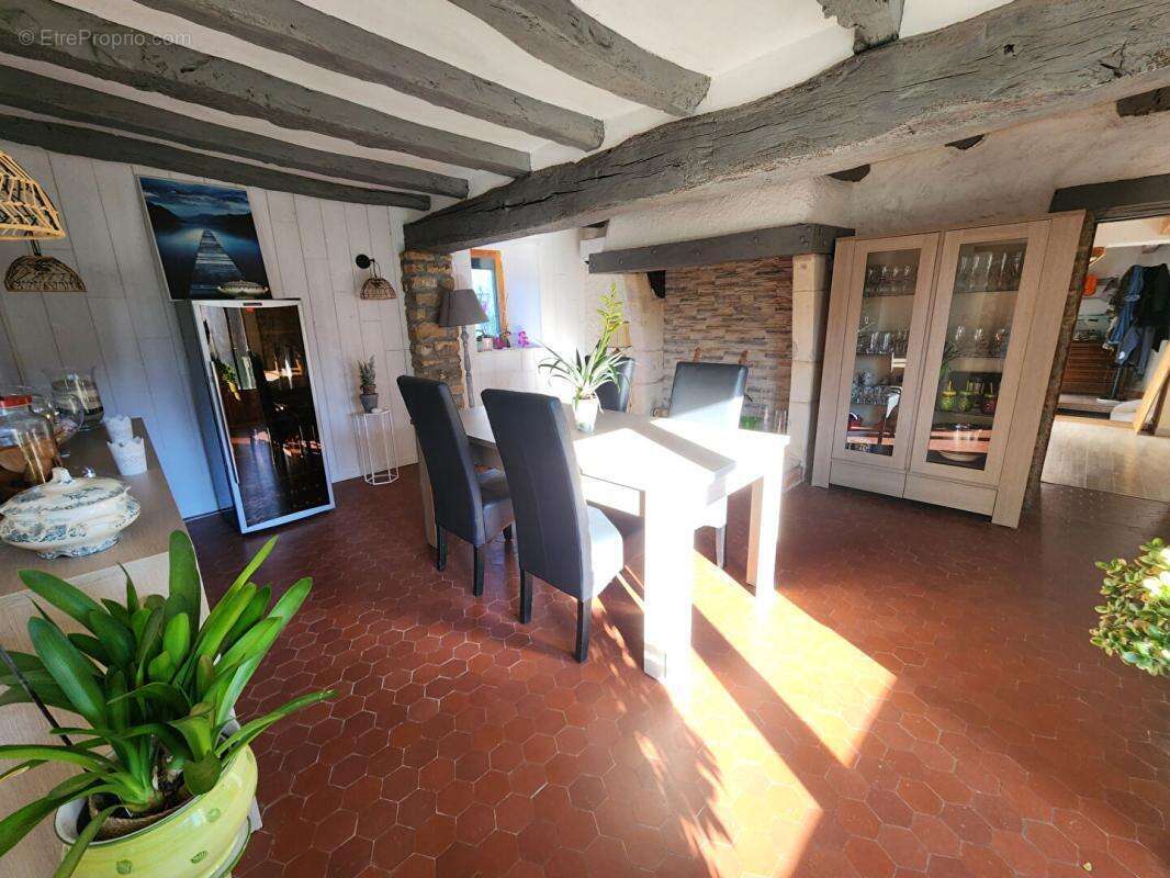 Maison à CHAMBOURG-SUR-INDRE