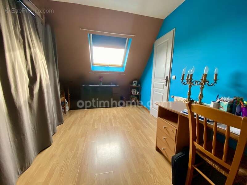 Maison à MONTEREAU-FAULT-YONNE