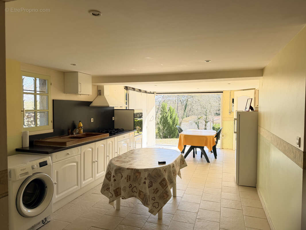 Maison à MILHAC-D'AUBEROCHE