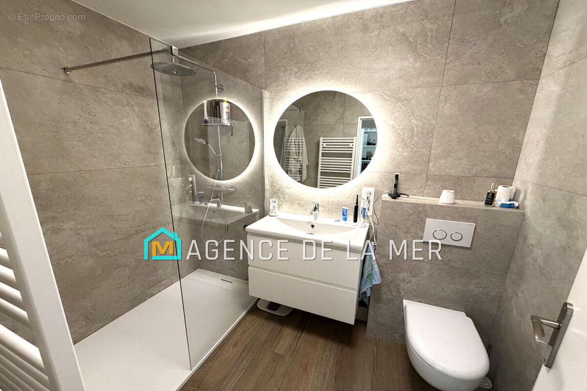 Appartement à MANDELIEU-LA-NAPOULE