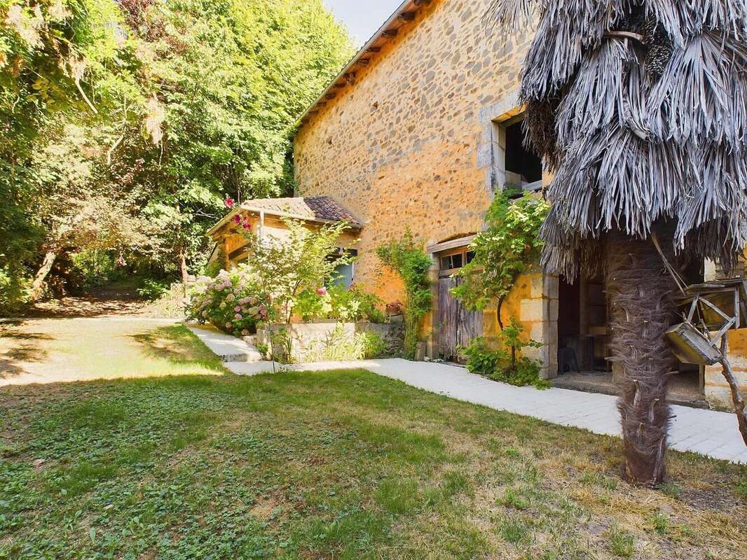 Maison de Maitre au riche passé - photo 19