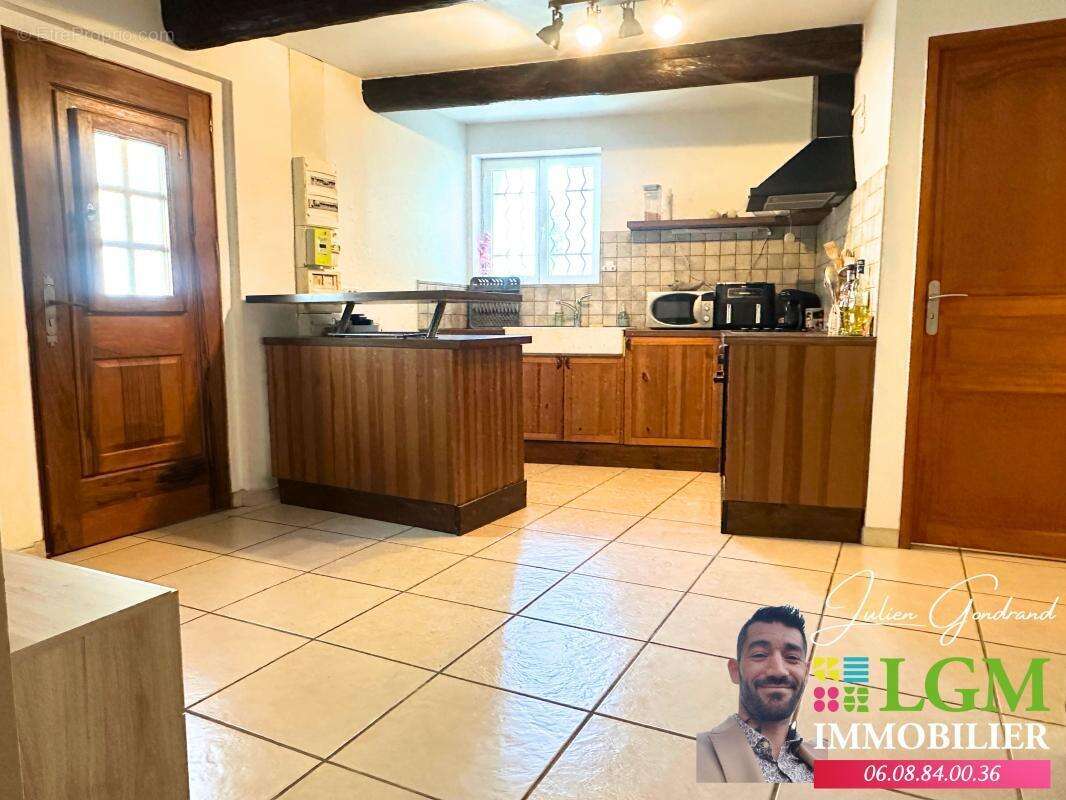 Maison à SAINT-COME-ET-MARUEJOLS