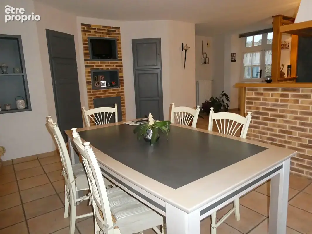 Maison  à la campagne avec double garage et un poulailler de dinde . - photo 6