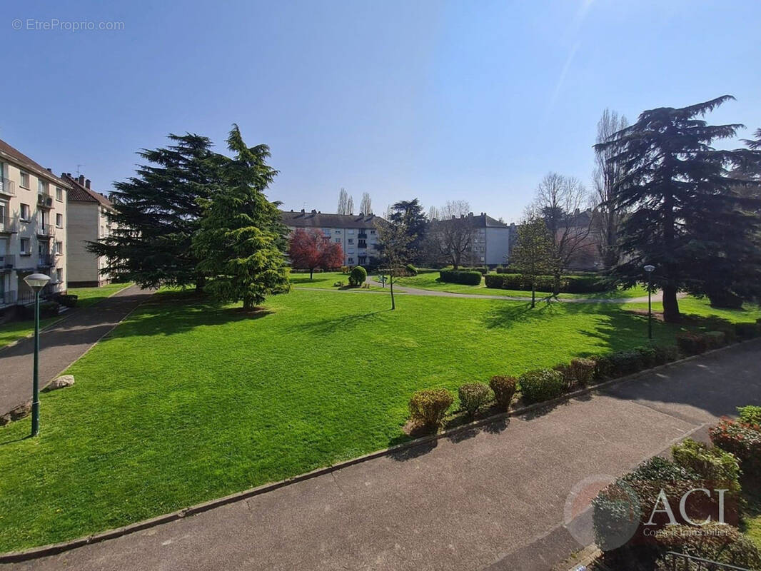 Appartement à GROSLAY