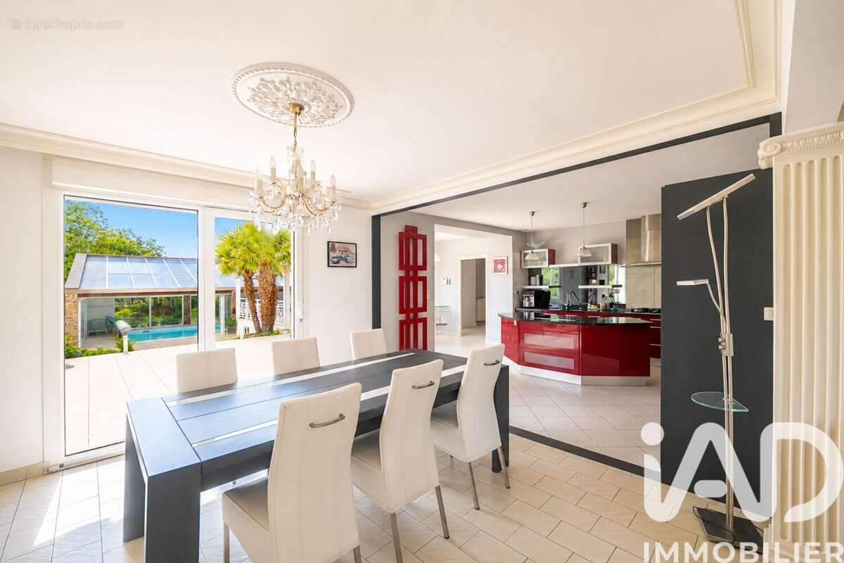Photo 5 - Maison à YVRE-L'EVEQUE