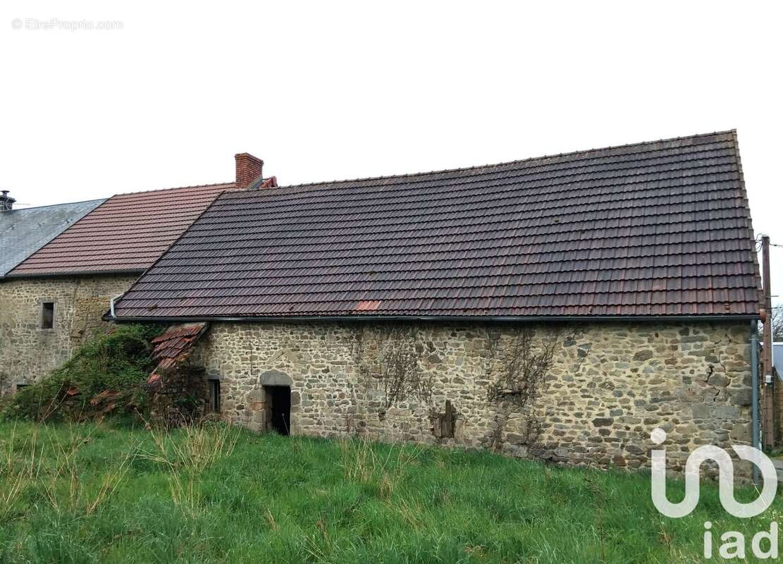 Photo 4 - Maison à ROCHES