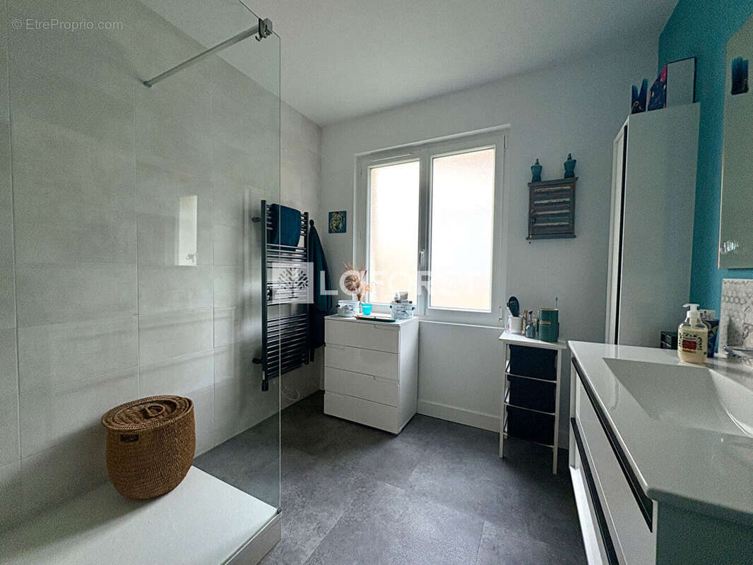 Maison à MESCHERS-SUR-GIRONDE