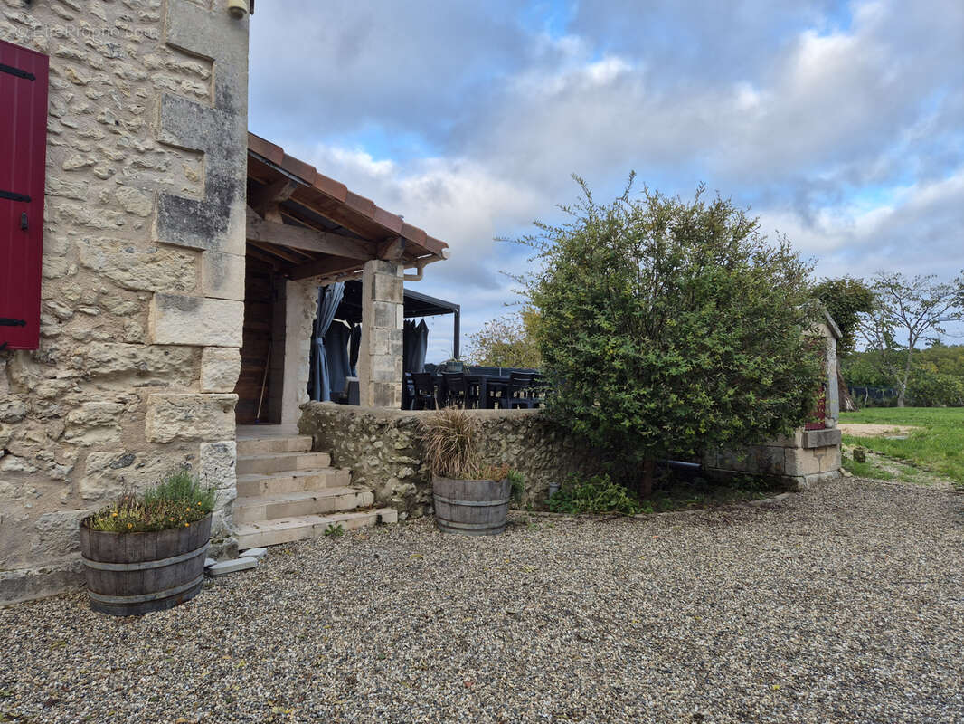 Maison à TOCANE-SAINT-APRE