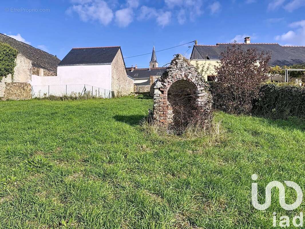 Photo 5 - Terrain à BEAULIEU-SUR-LAYON