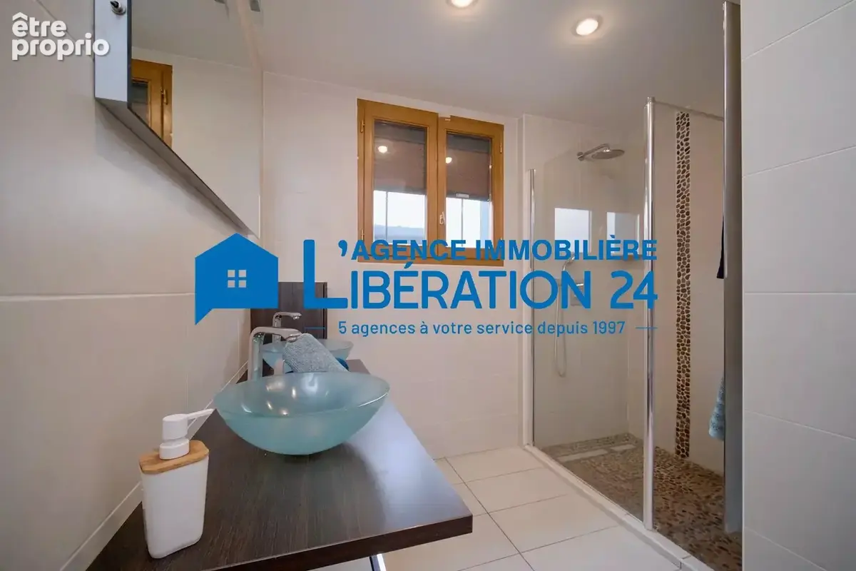 Spacieux appartement 5 pièces à Saint-Étienne - photo 16
