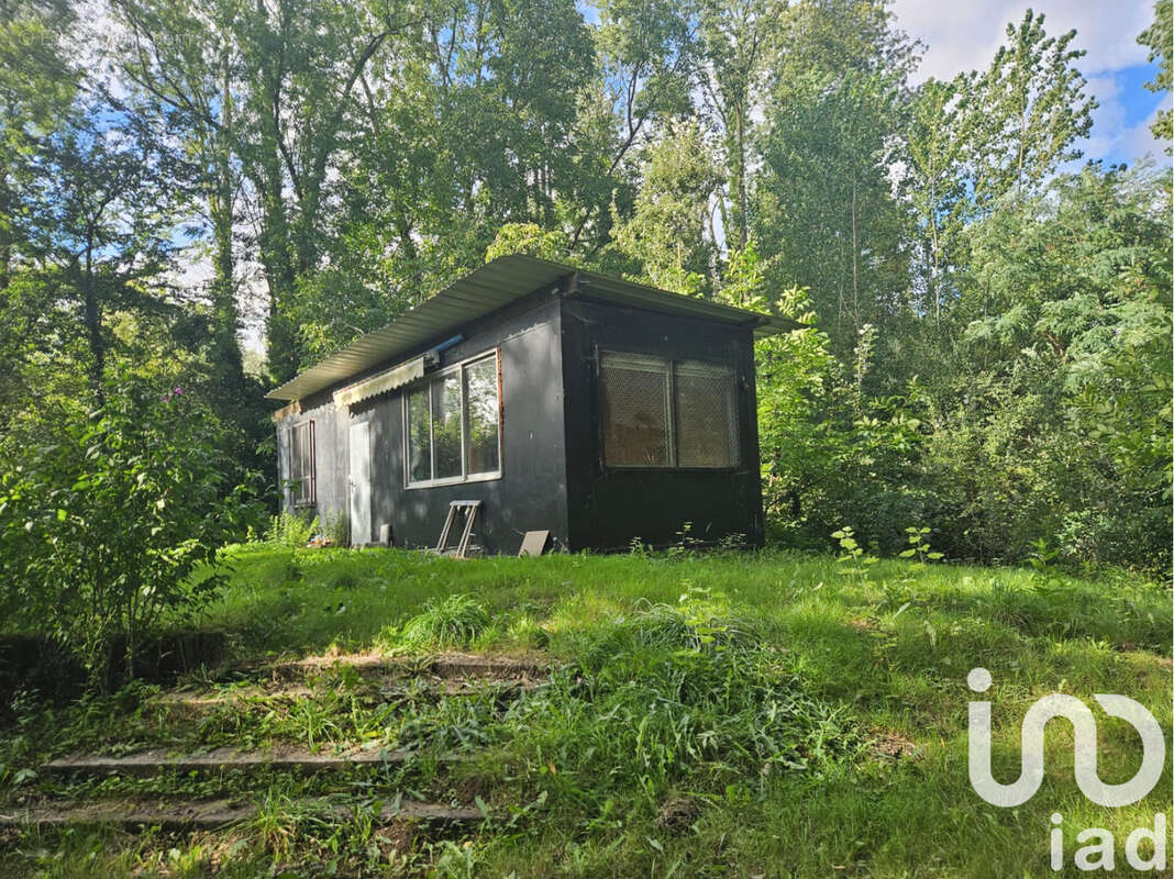 Photo 3 - Terrain à LAROCHE-SAINT-CYDROINE