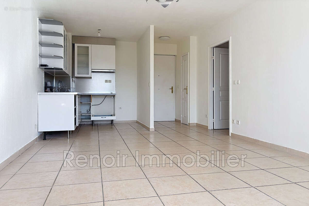 Appartement à VILLENEUVE-LOUBET