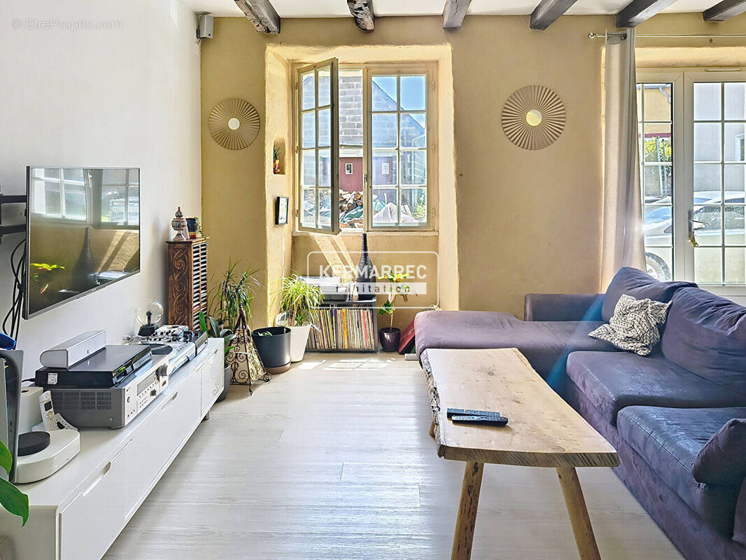 Maison à MONTREUIL-LE-GAST