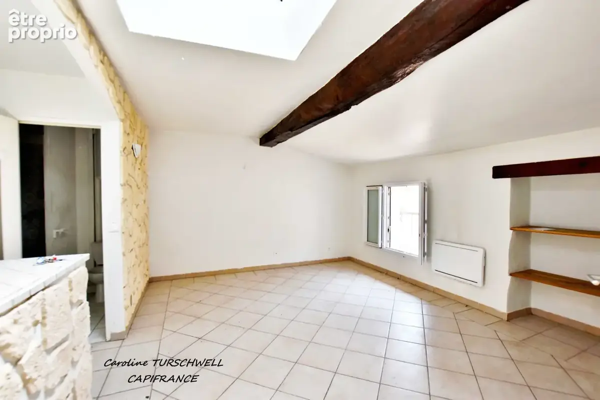 Sollies toucas (83) - immeuble/maison de village de 2 appartements + 1 local - photo 8